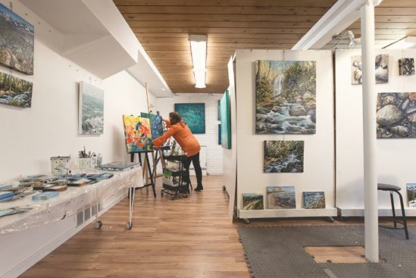 https://www.northshoredailypost.com/wp-content/uploads/2020/02/Art-Crawl-600x401.jpg
