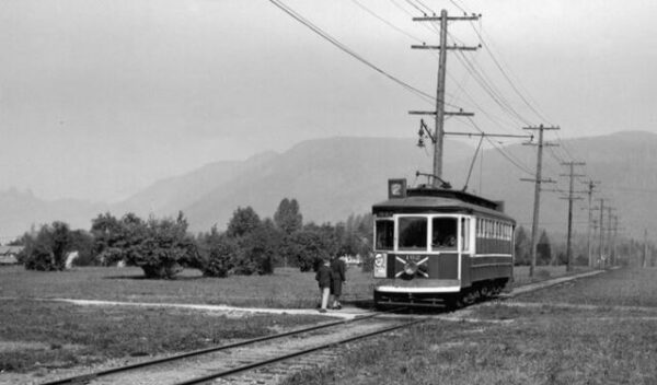 https://www.northshoredailypost.com/wp-content/uploads/2021/02/tram-Grand-boulevard-600x352.jpg