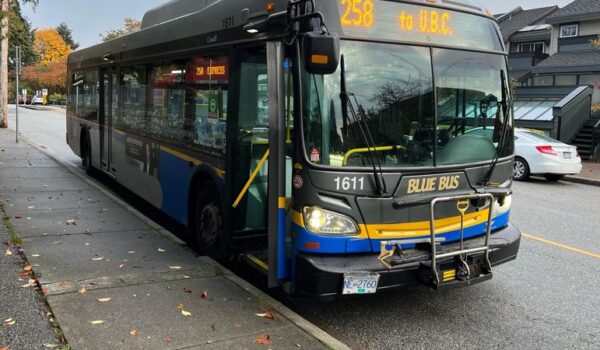 https://www.northshoredailypost.com/wp-content/uploads/2022/07/blue-bus-MAIN-600x350.jpg