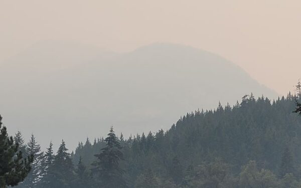 https://www.northshoredailypost.com/wp-content/uploads/2022/09/smoky-skies-600x375.jpg