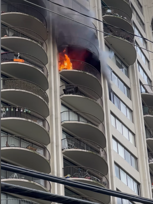 https://www.northshoredailypost.com/wp-content/uploads/2024/11/fire-in-North-Vancouver.png